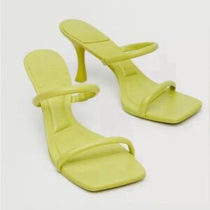 NWT MANGO Square Toed heeled sandals